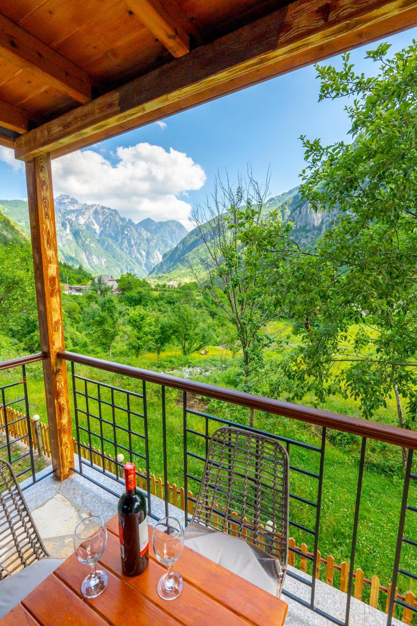 Gegest Hotel Тети Экстерьер фото